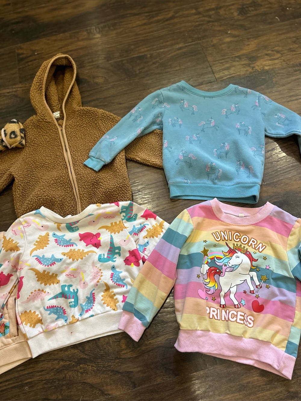 Bundle of girls Sweatshirts & Hoodies 4T - Picture 3 of 6